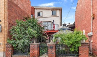2422 E Carson St, Airville, PA 15203