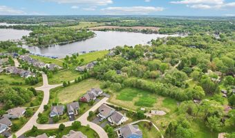 40418 N South Newport Dr, Antioch, IL 60002