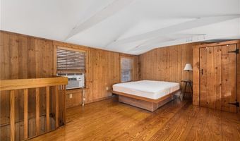 39 Walcott Ave, Jamestown, RI 02835