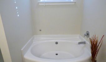 10 High Point Dr, Camden, SC 29020