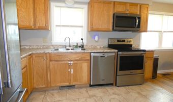 5 Mayflower Rd, Augusta, ME 04330