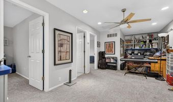 800 Whispering Village Cir, Ballwin, MO 63021