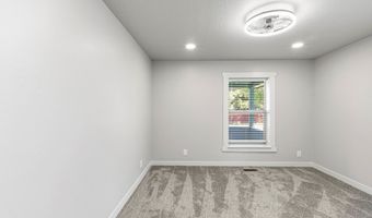 311 N School St, Cascade, ID 83611