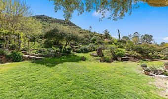 29012 Crags Dr, Agoura Hills, CA 91301