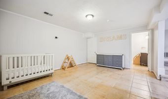 7600 CHARLESTON Dr, Bethesda, MD 20817