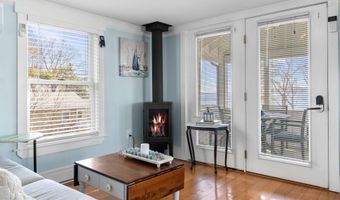 55 Wonderview Cir, Belfast, ME 04915