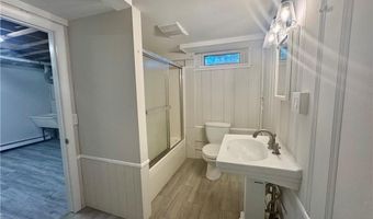 5 Susan Cir, Johnston, RI 02919