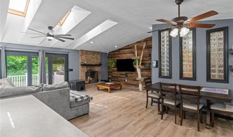 4 Amanda Ct, North Providence, RI 02904