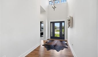 4261 Lakeshore Dr, Basehor, KS 66007