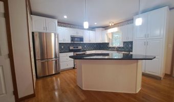 11 ROBERTS Rd, Lewes, DE 19958