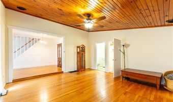 1122 Pawtucket Ave, East Providence, RI 02916
