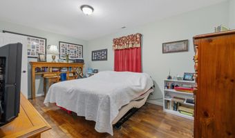 1911 Greyson Dr, Auburn, IN 46706