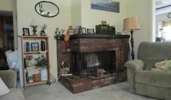 733 Lake St, Auburn, ME 04210