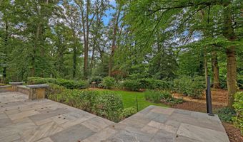 7400 BRADDOCK Rd, Annandale, VA 22003