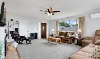 15 AUBURN Ave, Astoria, OR 97103