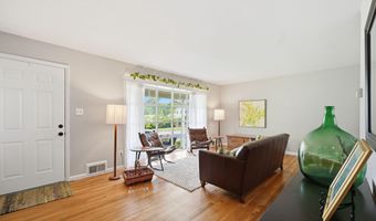 4512 MEDFORD Dr, Annandale, VA 22003