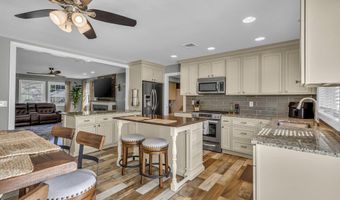 65 Shell St, Beachwood, NJ 08722