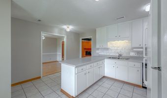 112 River Oaks Dr, Bainbridge, GA 39819