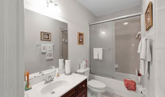 5727 SEA TROUT Pl, Apollo Beach, FL 33572