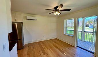 145 6th St, Apalachicola, FL 32320