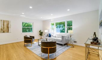 2420 N TAYLOR St, Arlington, VA 22207