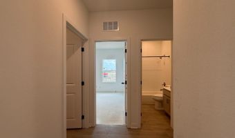 120 Peeps Ct, Adkins, TX 78101