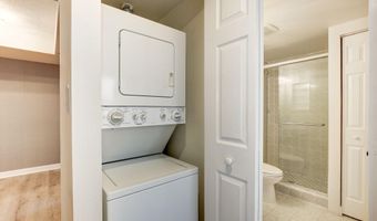 4808 MOORLAND Ln 711, Bethesda, MD 20814