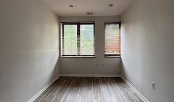 4716 WISCONSIN Ave NW, Washington, DC 20016