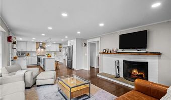 7 Lee Rd, Barrington, RI 02806