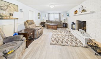 6180 N Akron Dr, Alexandria, IN 46001