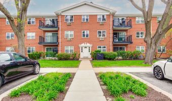 809 E Miner St 3B, Arlington Heights, IL 60004