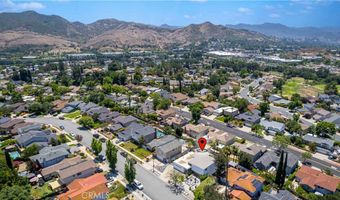 5629 Rainbow Crest Dr, Agoura Hills, CA 91301