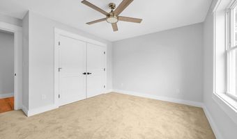 12 Hayes St 1, Acushnet, MA 02743