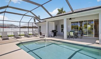 426 SE 22nd St, Cape Coral, FL 33990