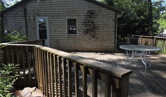 31 Lakeside Dr, Hopkinton, RI 02832