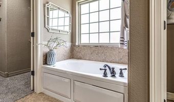 2510 Waterford Ct, Bartlesville, OK 74006