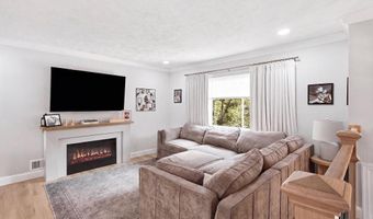 64 WOODLAND Rd, Bayville, NJ 08721