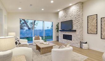 2 W Pine St, Altadena, CA 91001