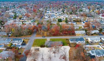 649 Spray Ave, Beachwood, NJ 08722