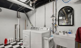 1019 Young Pl, Ann Arbor, MI 48105