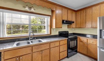172 Hoxie St, Biloxi, MS 39530