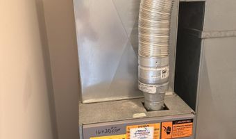 520 Sheldon St, Algonac, MI 48001