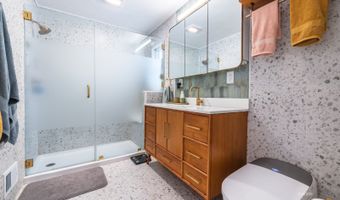 47 Sunnyside Dr, Athens, OH 45701