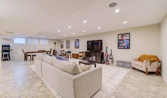 2505 Cassandra Marie Dr, Ballwin, MO 63021