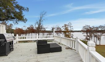 2540 Montyna Ln, Alford, FL 32420