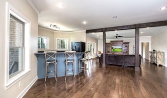 7325 Palm Beach Ave, Benton, AR 72019