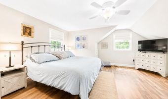 11 Autumn Ln, Attleboro, MA 02703