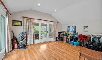 525 Elmwood St, Shreveport, LA 71104