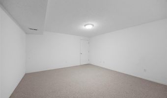 1214 Westrun Dr, Ballwin, MO 63021