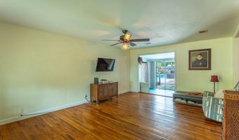 13 Adams St, Apalachicola, FL 32320